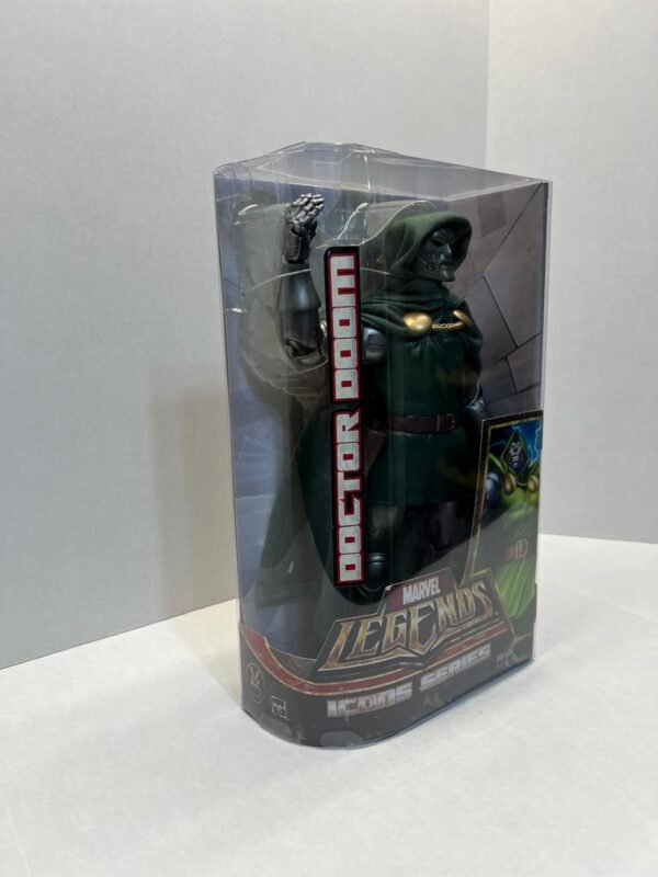 Marvel Series Legends Dr Doom - Image 3